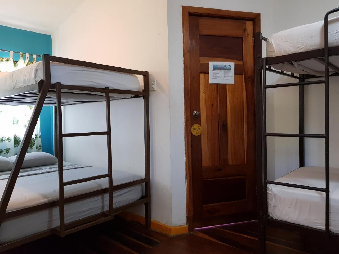Hostel Mamallena Bocas Del Toro (Adults Only) Extérieur photo